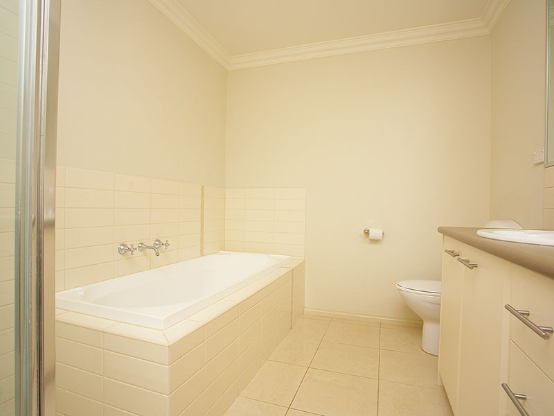 Level   3/150 Somers Avenue, Macleod VIC 3085