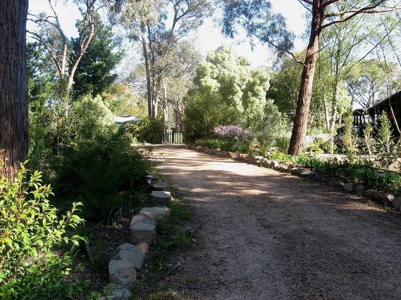 37 Range Avenue, Wandong VIC 3758