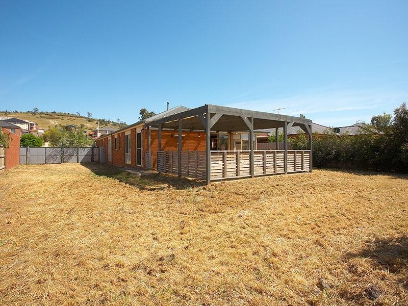 90 Trinity Way, South Morang VIC 3752