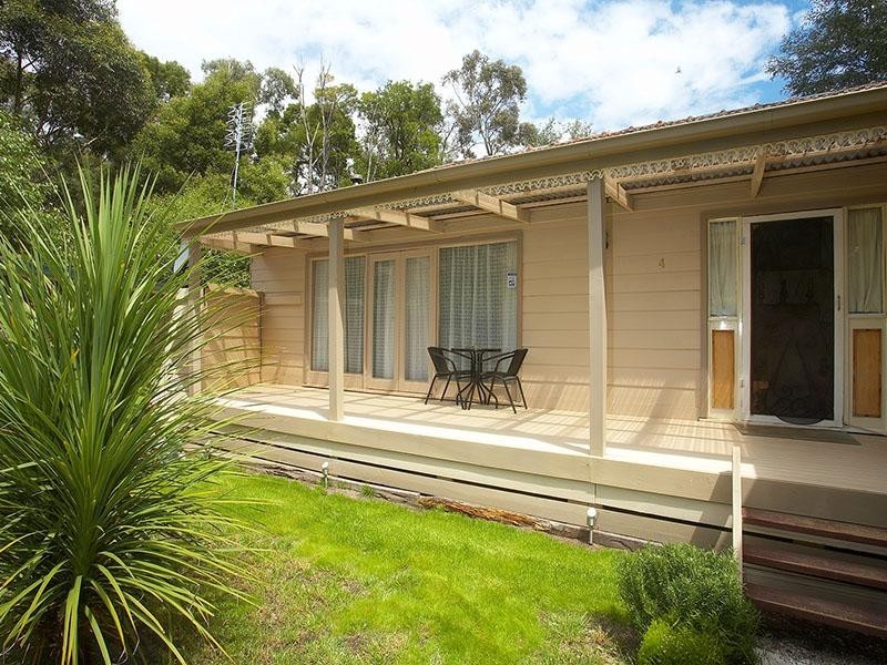 4 Rosella Court, Flowerdale VIC 3658
