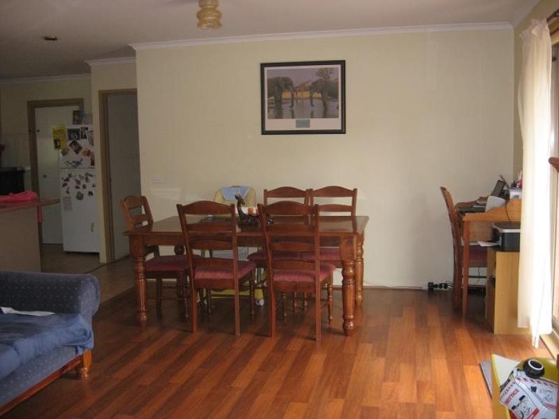 2/18 James Street, Whittlesea VIC 3757