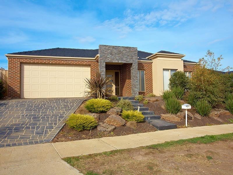 23 Timbertop Drive, Doreen VIC 3754