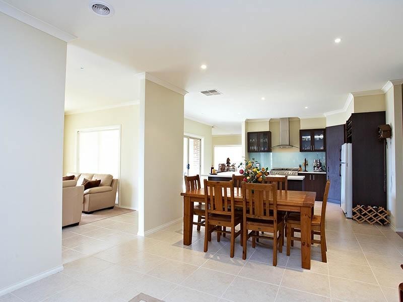 23 Timbertop Drive, Doreen VIC 3754