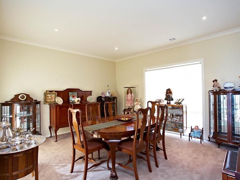 23 Timbertop Drive, Doreen VIC 3754
