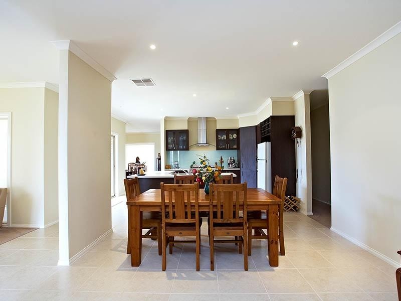 23 Timbertop Drive, Doreen VIC 3754
