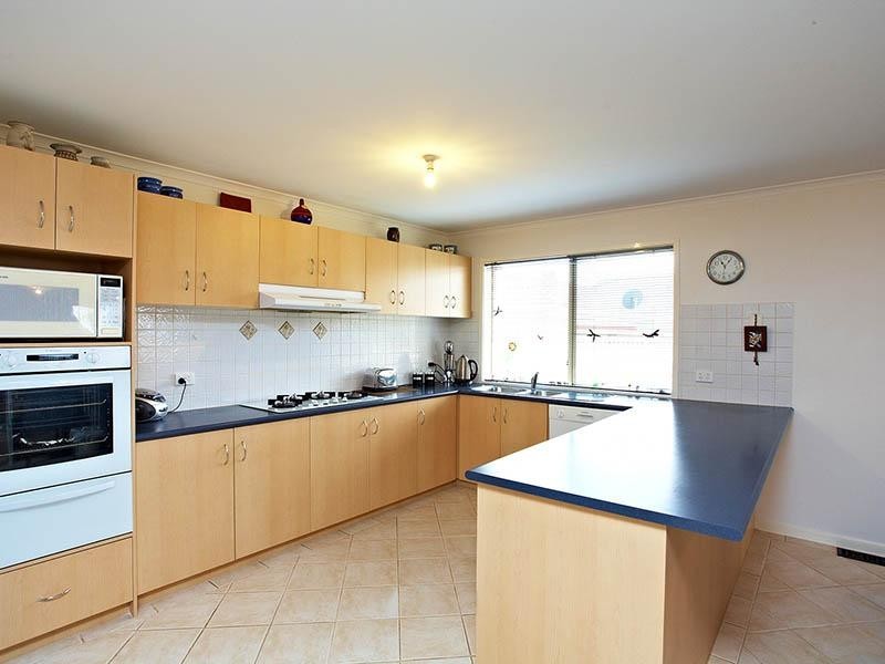 4 Plover Way, Whittlesea VIC 3757