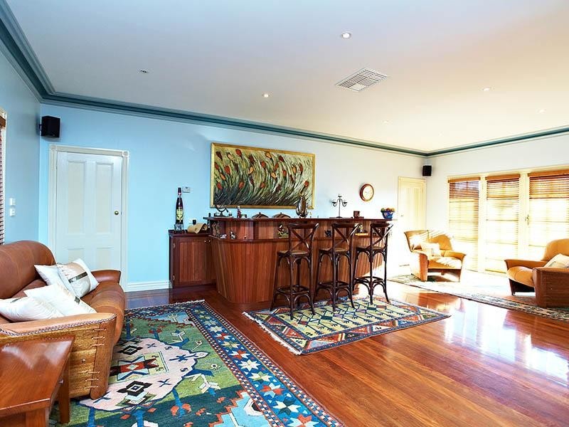 73 Sixth Avenue, Eden Park VIC 3757