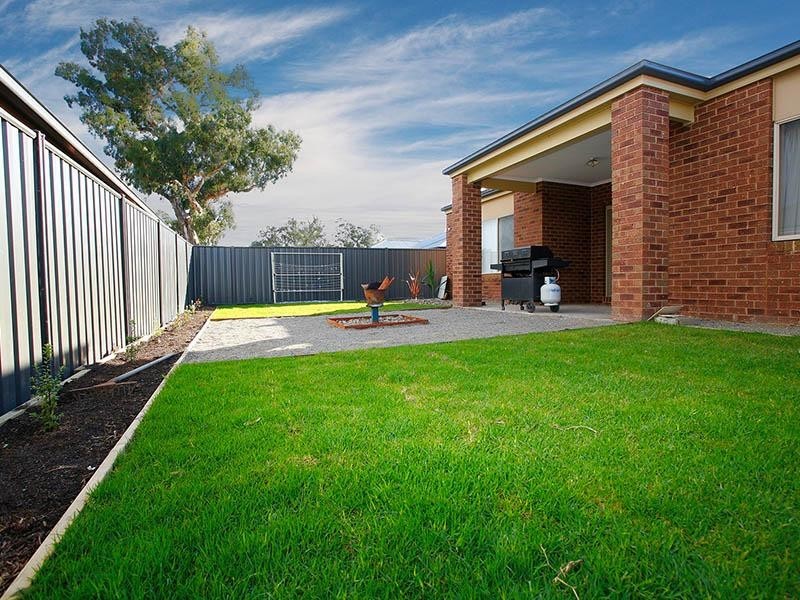 40 Greig Drive, Mernda VIC 3754