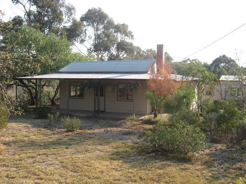 51 Ninth Avenue, Eden Park VIC 3757