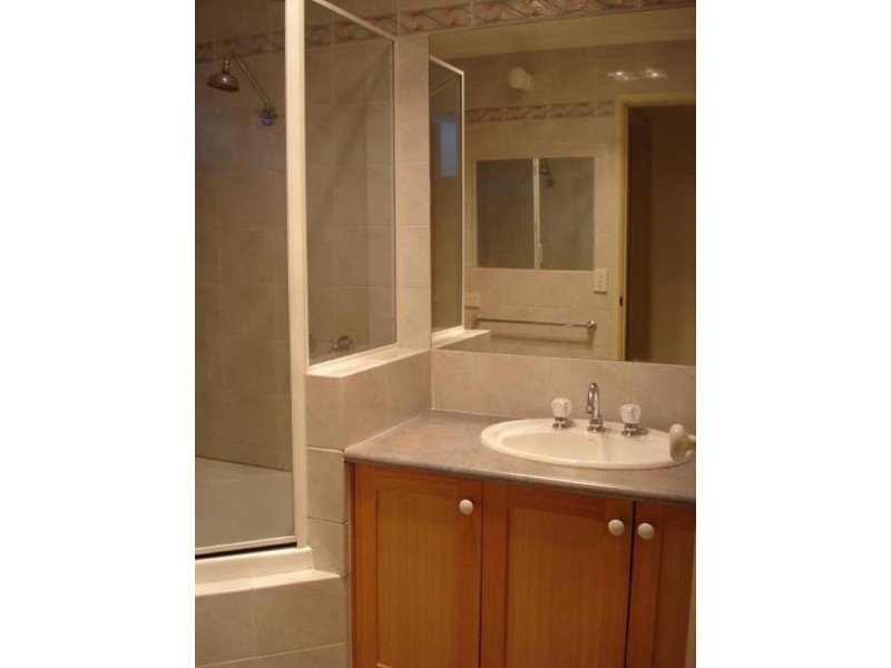 1 Swindon Court, Lalor VIC 3075