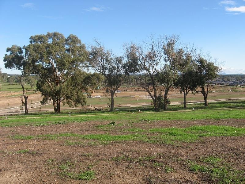 5 Rolling Hills Drive, Doreen VIC 3754