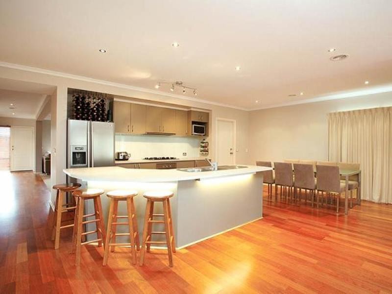 19 Glenshire Grove, Doreen VIC 3754