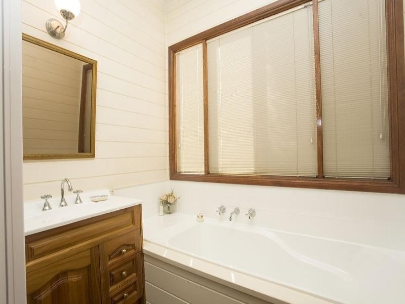 11 Macmeikan Street, Whittlesea VIC 3757