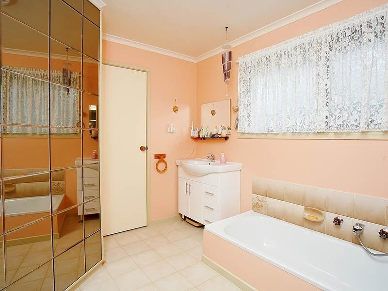 42 Hut Street, Whittlesea VIC 3757