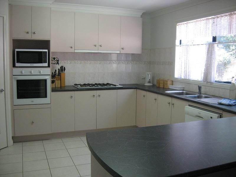 12 Silverparrot Road, Flowerdale VIC 3717