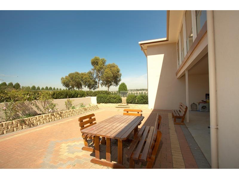 60 Sixth Avenue, Eden Park VIC 3757