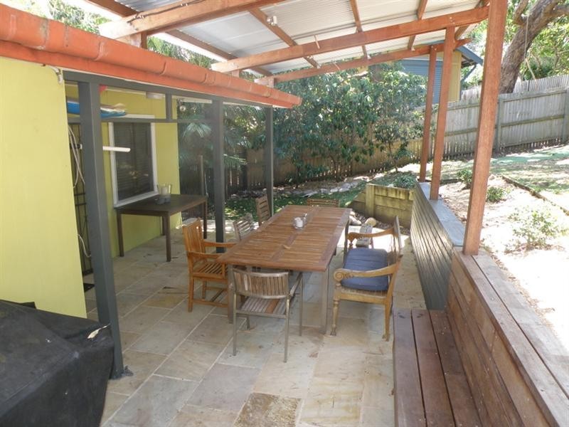 68 Mooloomba Road, Point Lookout QLD 4183