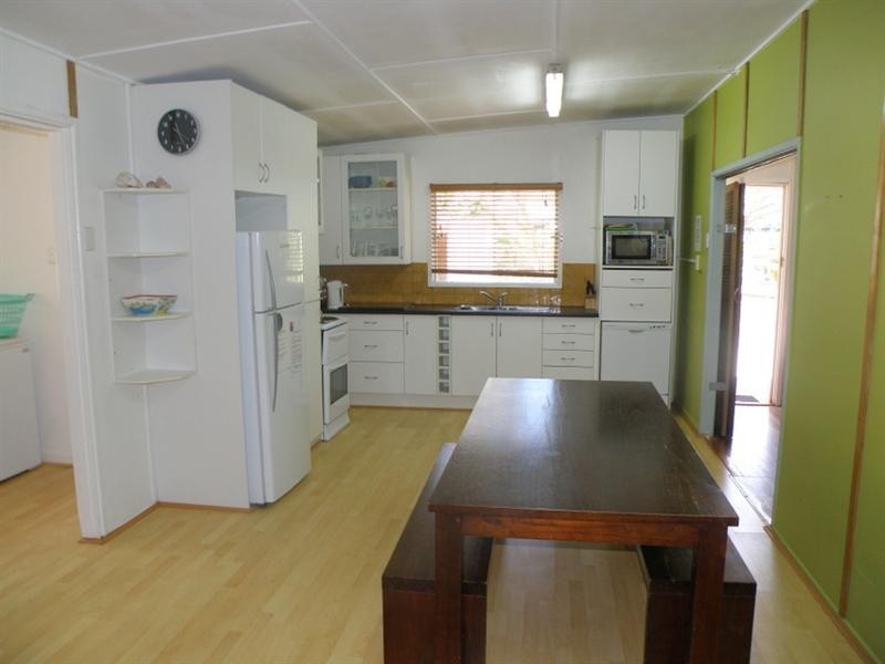 68 Mooloomba Road, Point Lookout QLD 4183