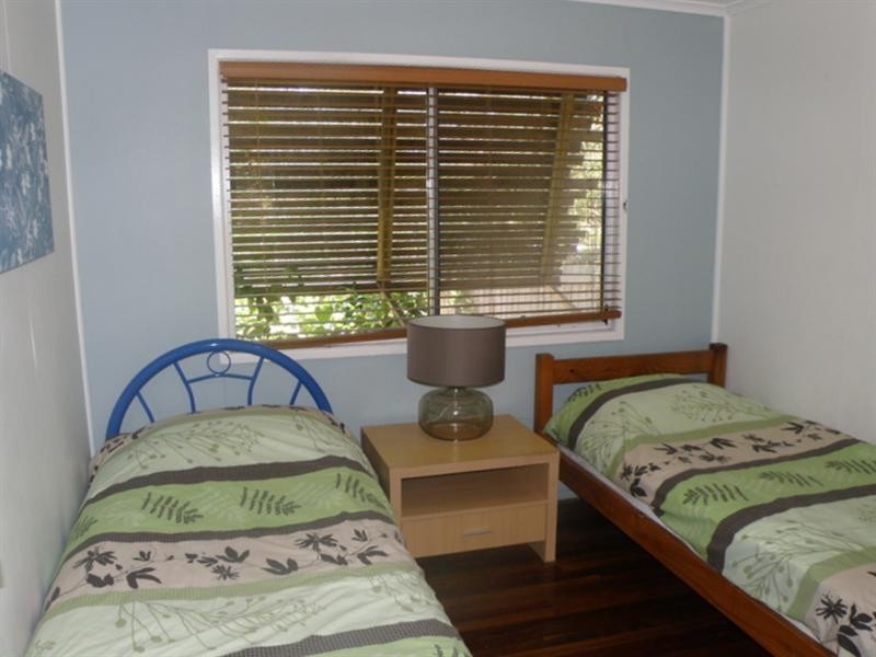 68 Mooloomba Road, Point Lookout QLD 4183