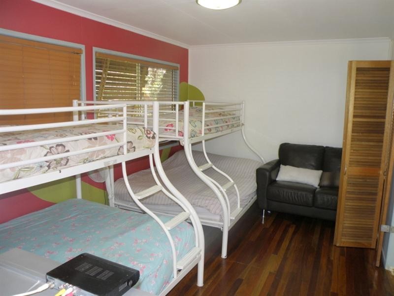 68 Mooloomba Road, Point Lookout QLD 4183