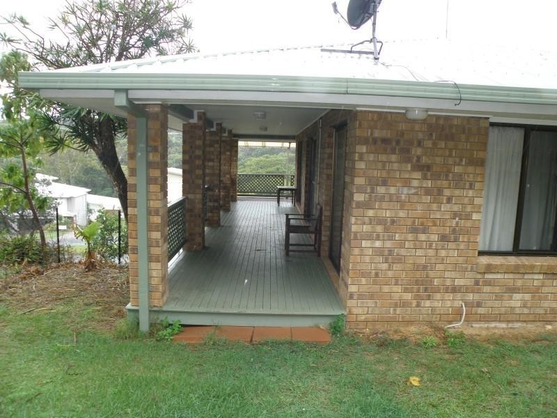 33 George Nothling Drive, Point Lookout QLD 4183