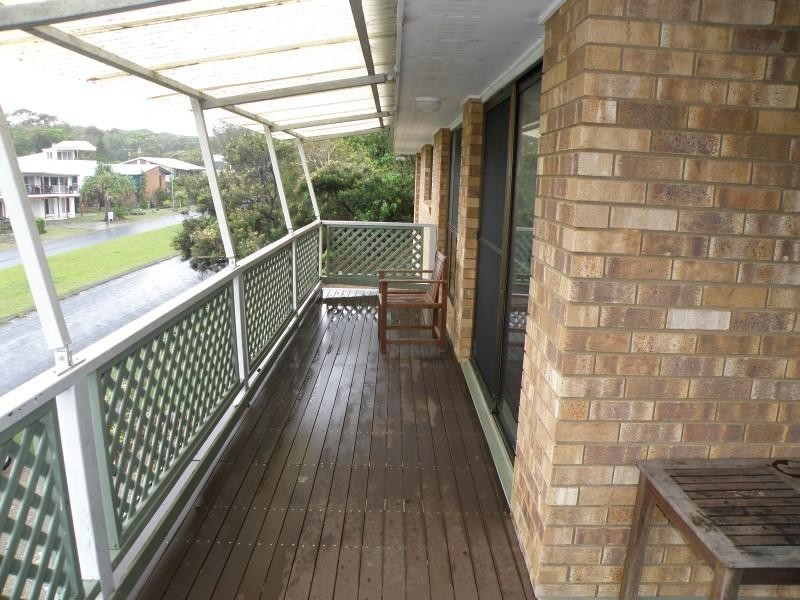 33 George Nothling Drive, Point Lookout QLD 4183