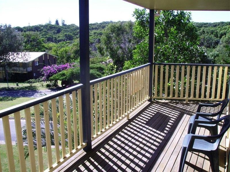 43 George Nothling Drive, Point Lookout QLD 4183