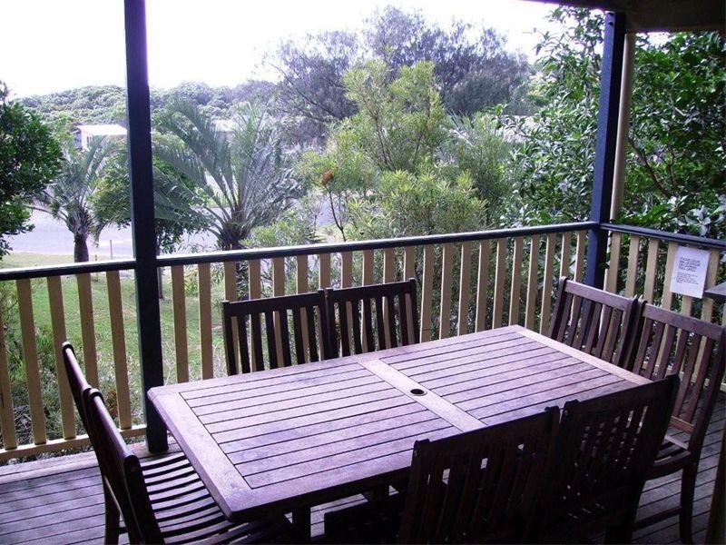 43 George Nothling Drive, Point Lookout QLD 4183