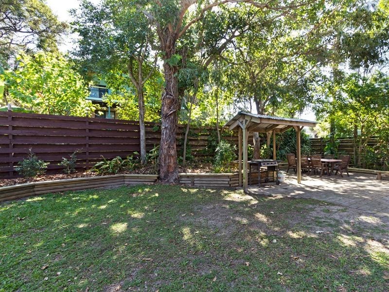 4 Bigoon Road, Point Lookout QLD 4183