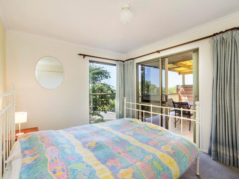 4 Bigoon Road, Point Lookout QLD 4183