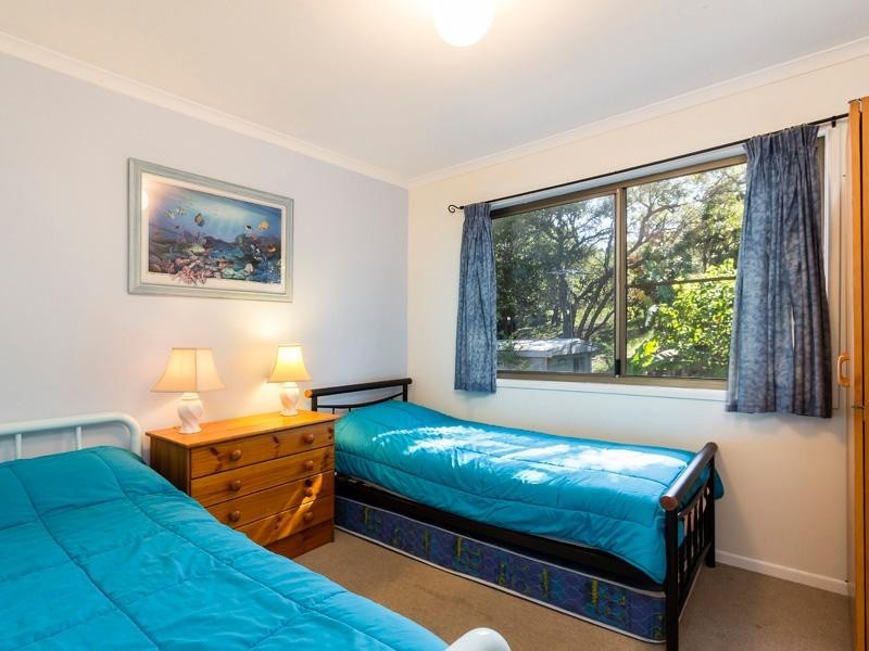 4 Bigoon Road, Point Lookout QLD 4183