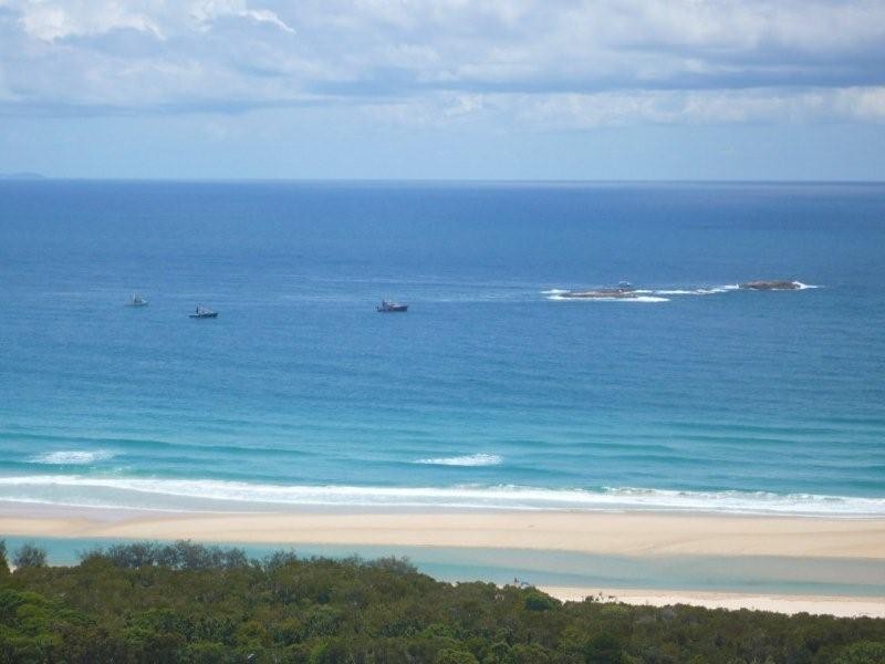 4/13 Pratt Court, Point Lookout QLD 4183