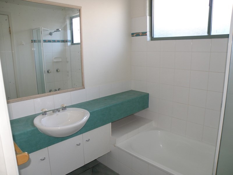 7/4-10 Kennedy Drive, Point Lookout QLD 4183