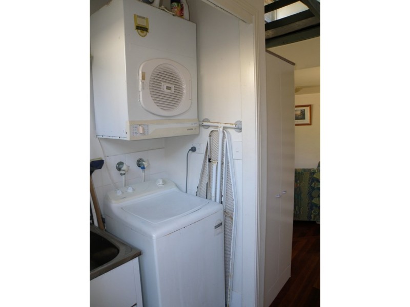 7/4-10 Kennedy Drive, Point Lookout QLD 4183