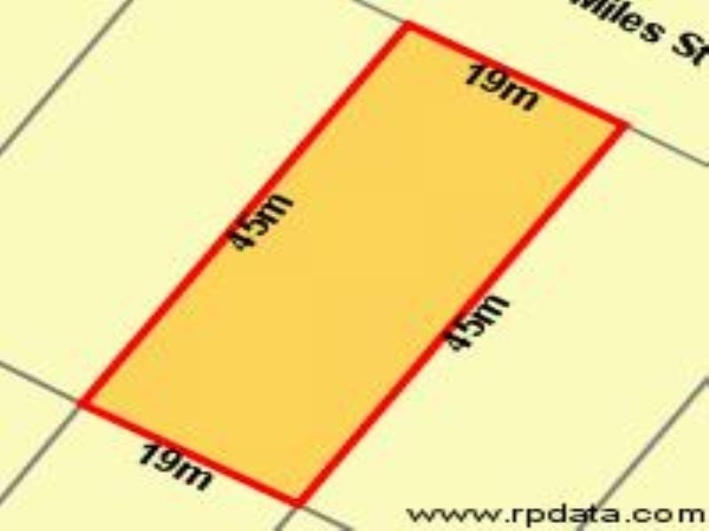 6 Miles Street, Amity Point QLD 4183