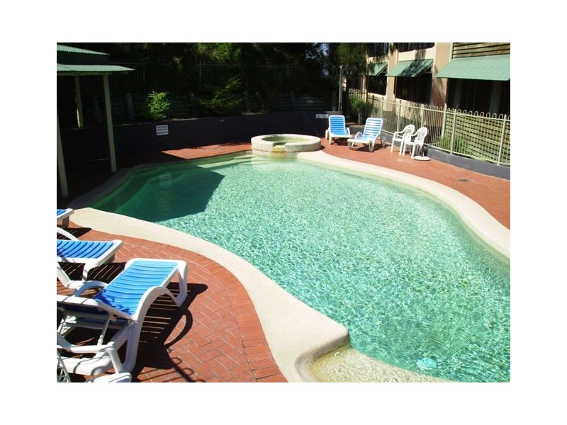 37/11 Samarinda Drive, Point Lookout QLD 4183