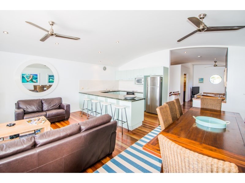 3/6 Cumming Parade, Point Lookout QLD 4183