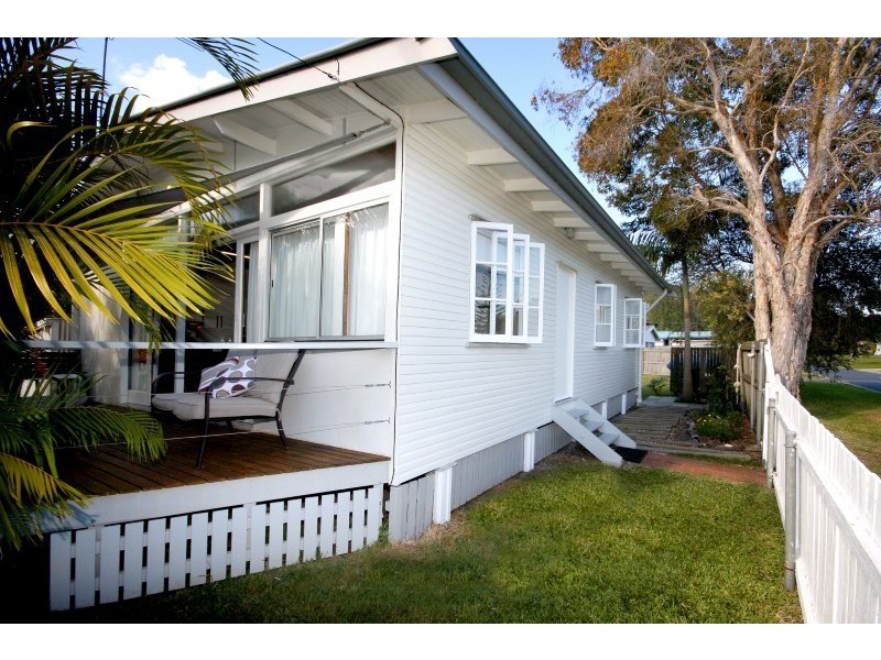 17 Flinders Avenue, Dunwich QLD 4183