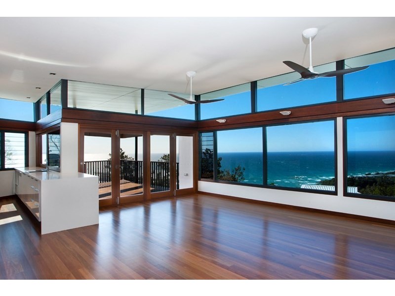 2/7 Pratt Court, Point Lookout QLD 4183