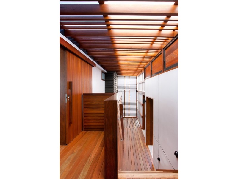 2/7 Pratt Court, Point Lookout QLD 4183