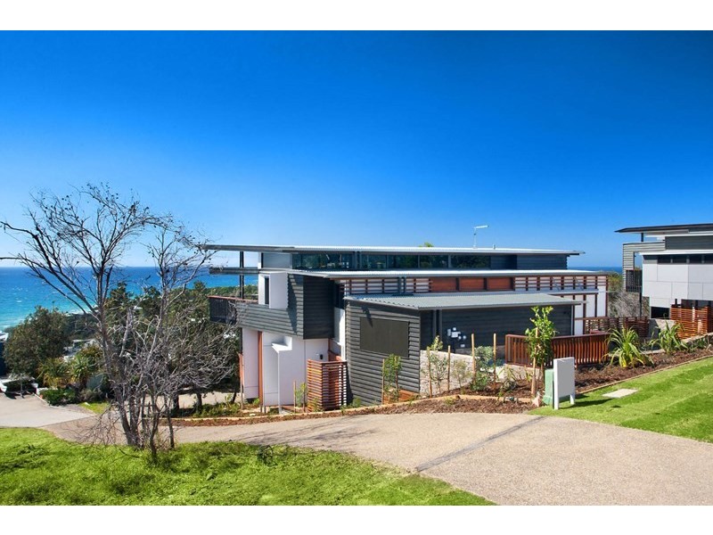 2/7 Pratt Court, Point Lookout QLD 4183