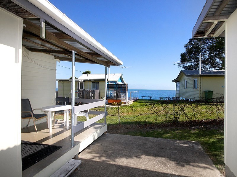 5 Ballow Street, Amity Point QLD 4183