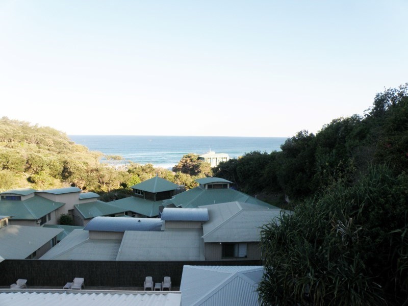 18/1-5 Samarinda Drive, Point Lookout QLD 4183