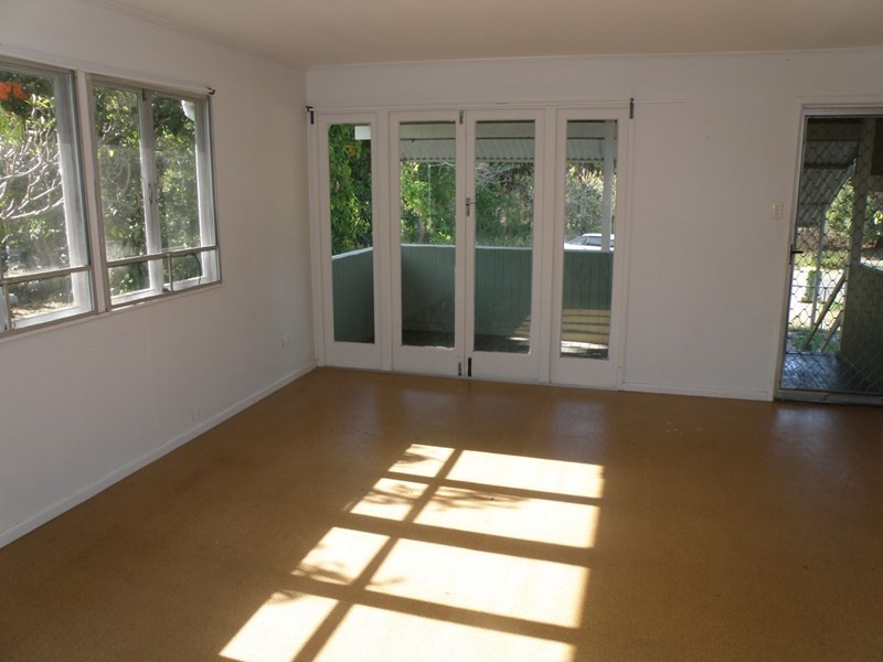 14 Barton Street, Dunwich QLD 4183