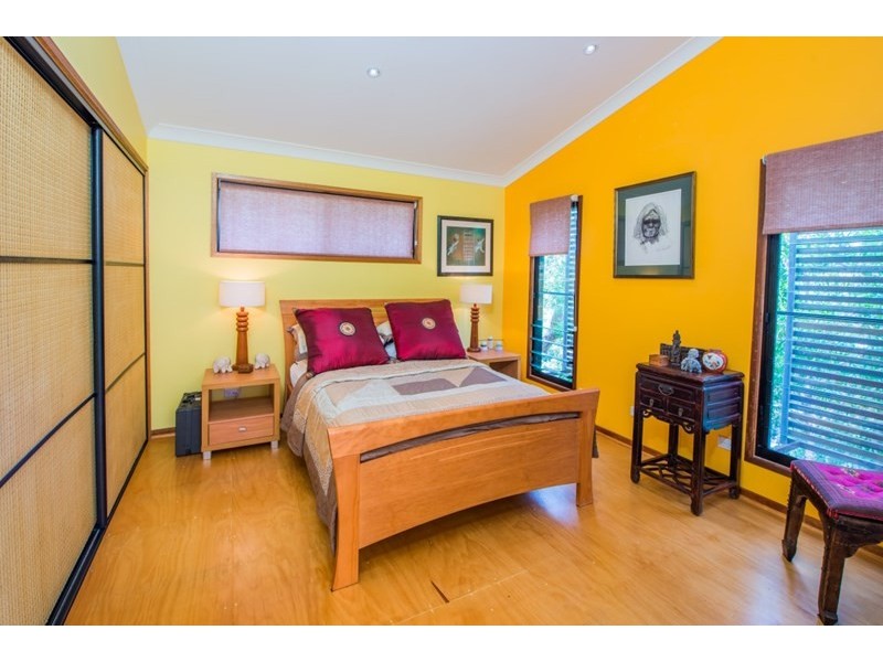 5 Bimba Street, Point Lookout QLD 4183