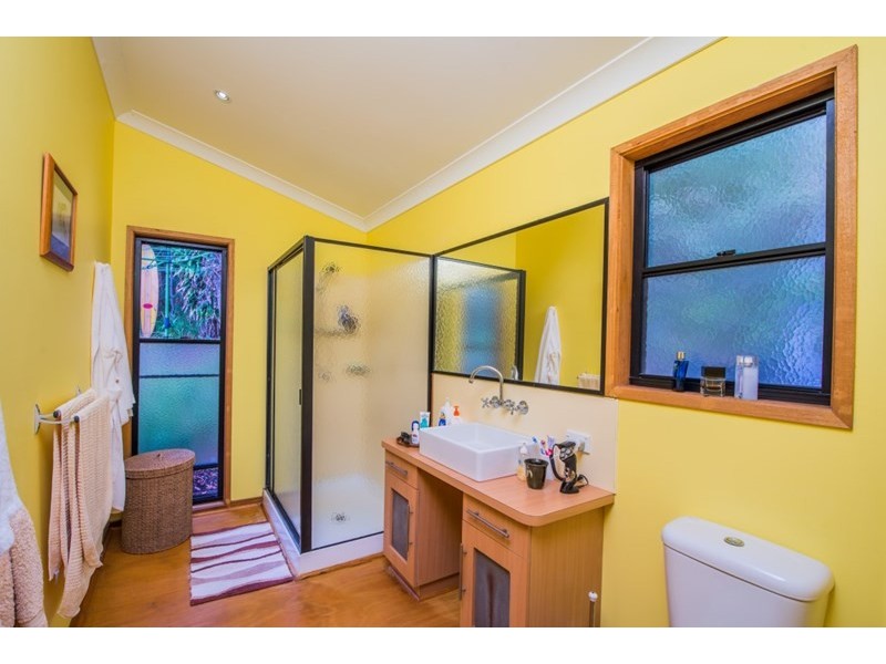 5 Bimba Street, Point Lookout QLD 4183