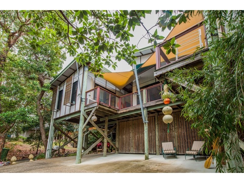 5 Bimba Street, Point Lookout QLD 4183