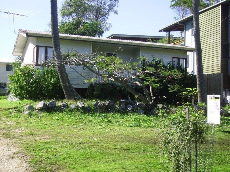 88 Mooloomba Road, Point Lookout QLD 4183