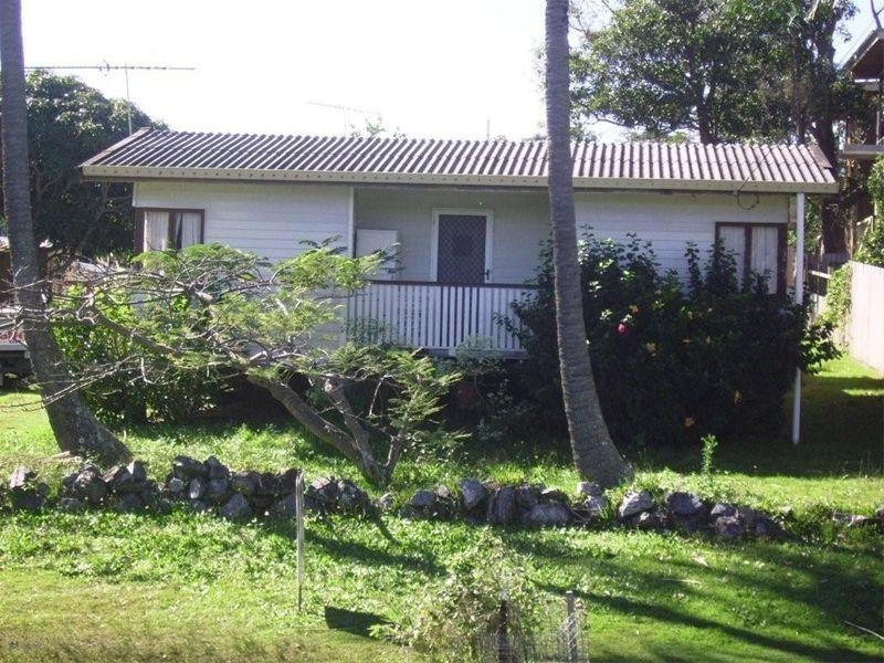 88 Mooloomba Road, Point Lookout QLD 4183