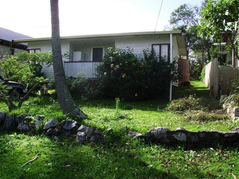 88 Mooloomba Road, Point Lookout QLD 4183
